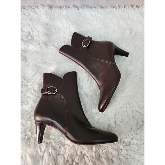 Talbots Women's‎ Brown Genuine Leather Side Zip Ankle Heeled Boot Size 6B - Picture 9 of 9